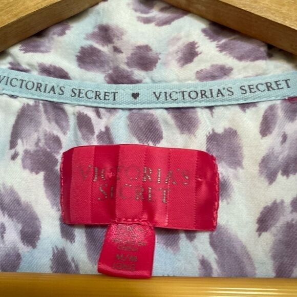 VICTORIAS SECRET Button Up Long Sleeve Sleep Shirt - Picture 4 of 5